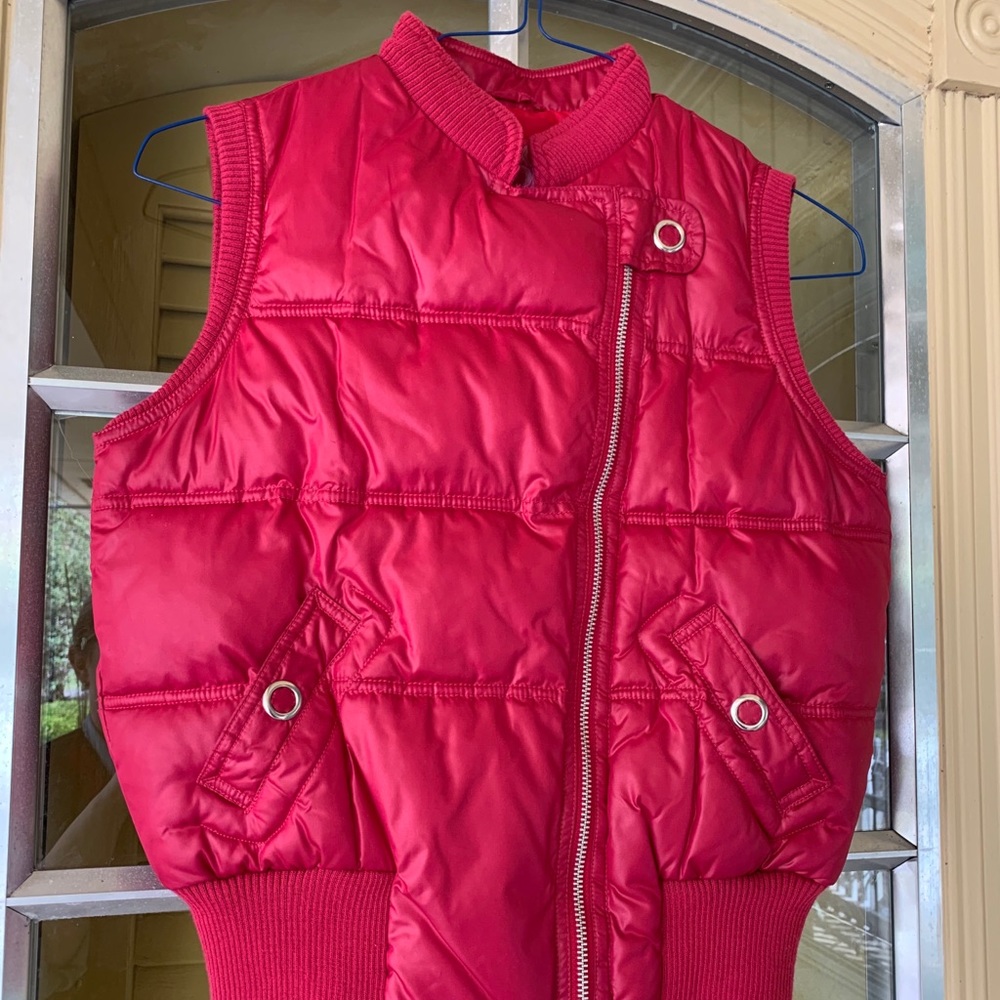 GIRL’S NEXT STUDIO PINK PUFFER VEST.